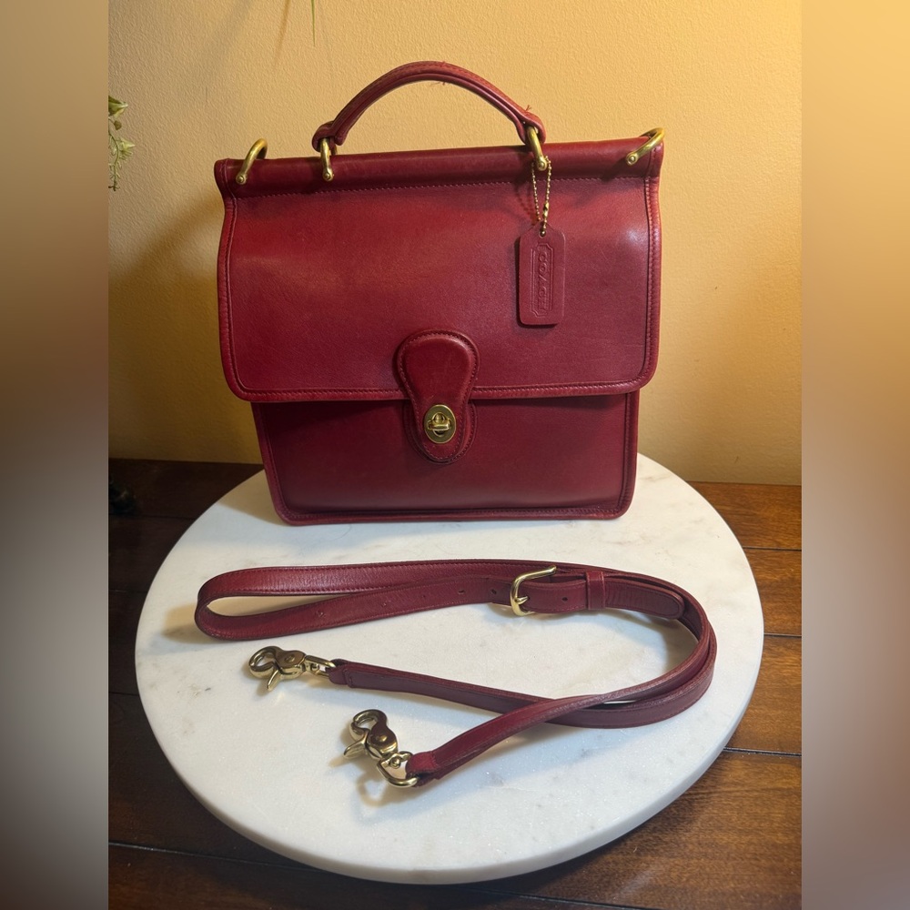 Coach vtg RED WILLIS bag🔥9927🔥costa rica🔥beaut